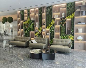 Xingyue Smart Hotel (Xinxiang Huixian Xueyuan Road Branch) - Xinxiang - Лоббі