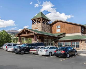 Quality Inn & Suites Summit County - Silverthorne - Building