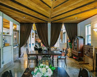 The Old Catskill Game Farm Inn - Catskill - Comedor