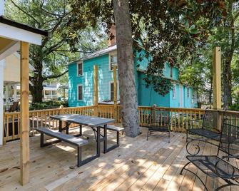 Home Near Usc & Ft. Jackson, Pet-Friendly - West Columbia - Patio
