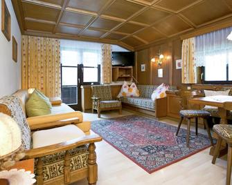 Chalet in Leogang Salzburg, with garden - Leogang - Pokój dzienny