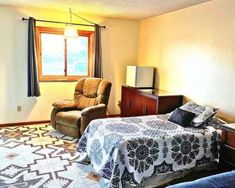 Furnas County Lodging - Beaver City - Bedroom