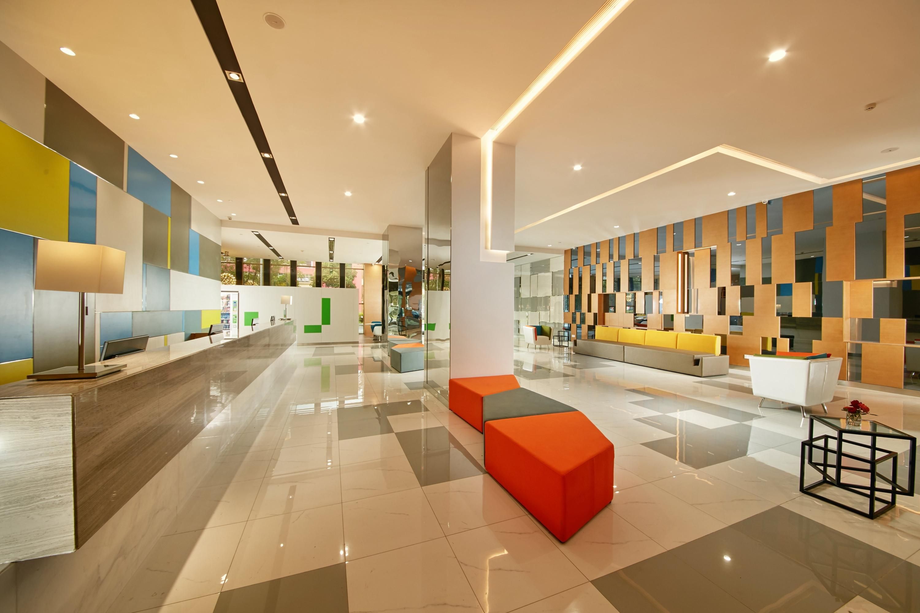 Holiday Inn Express Leshan City Square By IHG - Leshan - Ingresso