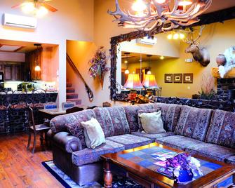 Junipine Resort - Sedona - Salon