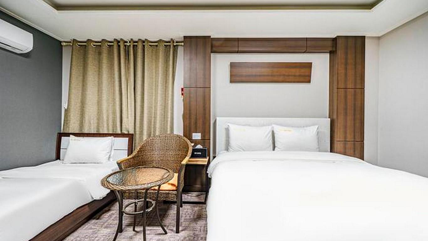 Rex Hotel Cheonan