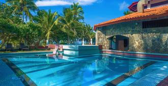 Las Olas Beach Resort - David - Uima-allas
