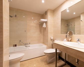 Hotel San Juan de los Reyes - Toledo - Banheiro