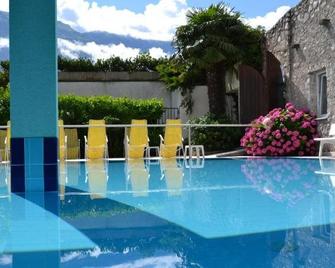 Residence San Luigi - Limone sul Garda - Piscina