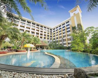 Zansuwan Hotel - Zhanjiang - Piscina