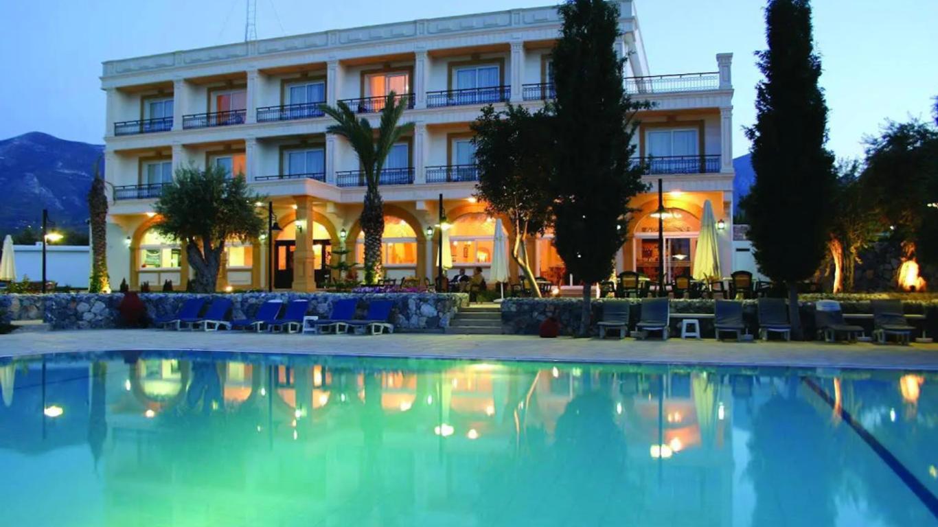 Altinkaya Holiday Resort
