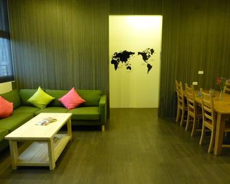 Easymind Guesthouse, Hostel in Taipei Main Station - Taipei - Wohnzimmer