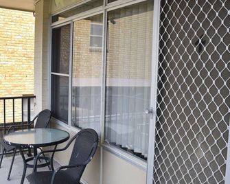 Wards Holiday Flat 4 - South West Rocks - Balcony