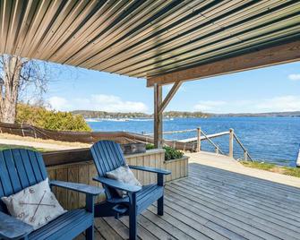 Lakeshore Vermont - Colchester - Balcony