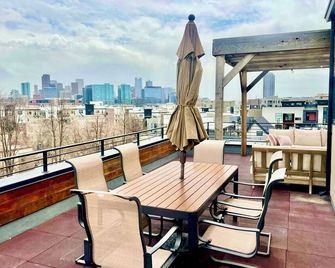 Luxury 5-Bedroom Home in LoHi - Denver - Balcon