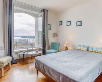 Ker Louis 2 by Interhome - Dinard - Bedroom