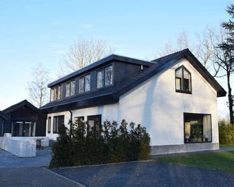 Beautiful Villa Near the Veluwe - Voorthuizen - Building