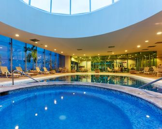 Crowne Plaza Torreon By IHG - Torreón - Piscina