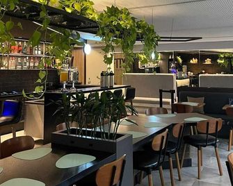 Fity Hotel - רסיפה - בר