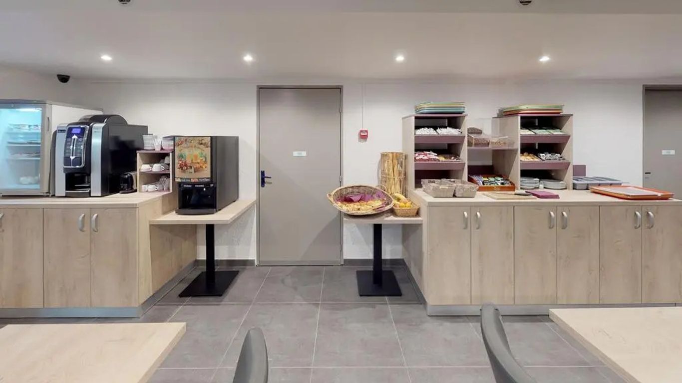 Hôtel du stade ex Kyriad Direct Lille Est Stade Pierre Mauroy