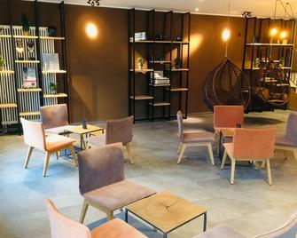 Adesso Hotel Göttingen - Göttingen - Lounge