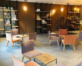 Adesso Hotel Göttingen - גטינגן - טרקלין