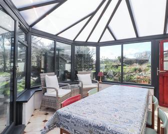 Meadowlands - Fishguard - Dining room