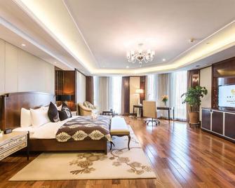 Golden Eagle Summit Hotel Kunming - Kunming