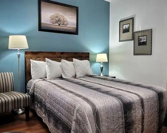 MacIver's Motel and Camp - Blind River