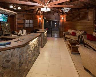 Shepherd's Inn - קראון פוינט - דלפק קבלה