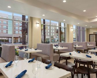 Wyndham Anaheim Hotel - Anaheim - Ristorante