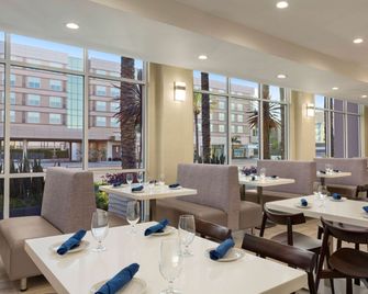 Wyndham Anaheim Hotel - Anaheim - Restaurante