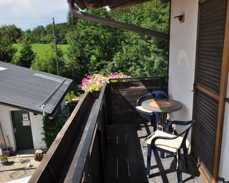 كارنتين أبارتمنتس - Velden am Wörthersee - شرفة