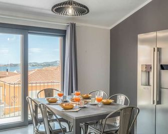 Nice apartment for 4 guests with A/C, WIFI, TV and balcony - Palau - Dining room
