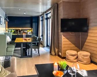 Amazing Apartment In Noresund With Wifi - Noresund - Dining room