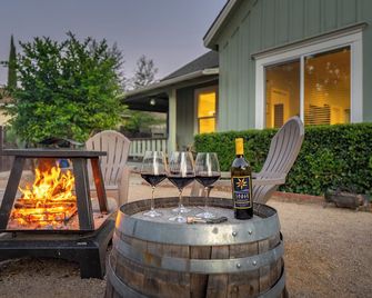 Cactus Casa - Pet, king bed, wlk2DT, Chef's kitchen - Paso Robles - Patio