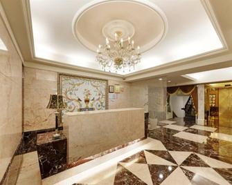 Reedon Boutique Hotel - Taipei City - Front desk