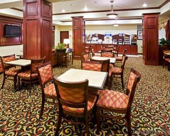 Holiday Inn Express & Suites New Boston - New Boston - Ресторан