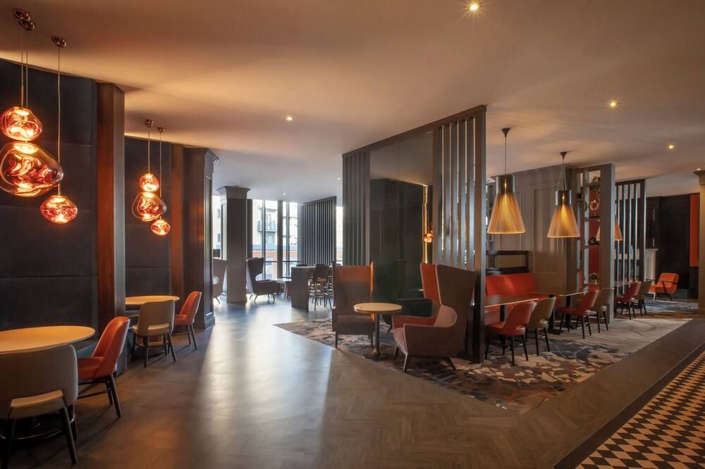 Clayton Hotel, Leeds - לידס - טרקלין