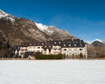 Sommos Hotel Benasque Spa - Benasque - Edificio