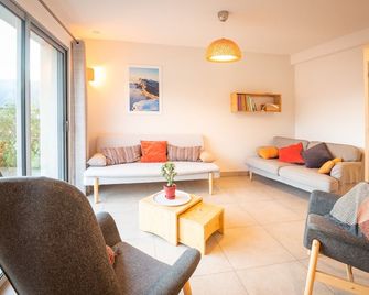 Facing south, garden, exceptional view, super equipped. Ideal for 2 families - Lans-en-Vercors - Salon