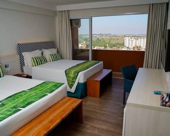 Hot Beach Resort - Olímpia - Chambre
