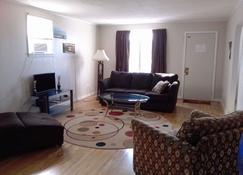 2 Bedroom Downtown Apartment with off street parking. - Devils Lake - Living room