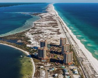 Sleeps 8-Stunning Ocean Front Views-Luxury Resort - Pensacola Beach - Strand