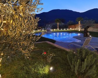 Casa Vacanze Tenuta Fortilù - Santa Maria del Molise - Pool