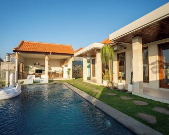 Villa Kome Canggu - By Bali Lyfe Venture - Denpasar