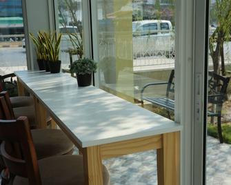 Latima Boutique Hostel - Kanchanaburi - Lobby