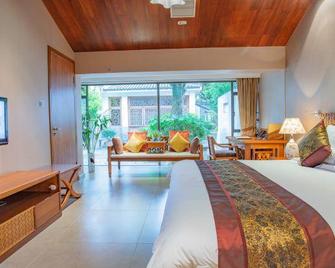 Jinyaxuan Executive Hotel - Baoshan - Bedroom