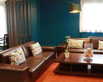 Hôtel Orly Superior - Athis Mons - Sala de estar
