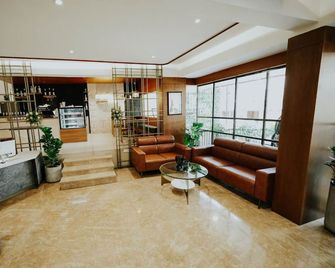 Kozhikode/Hotel Blubell - Kozhikode - Lobby