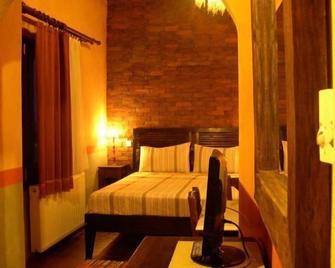 Mythos Guesthouse - Kalabaka - Bedroom
